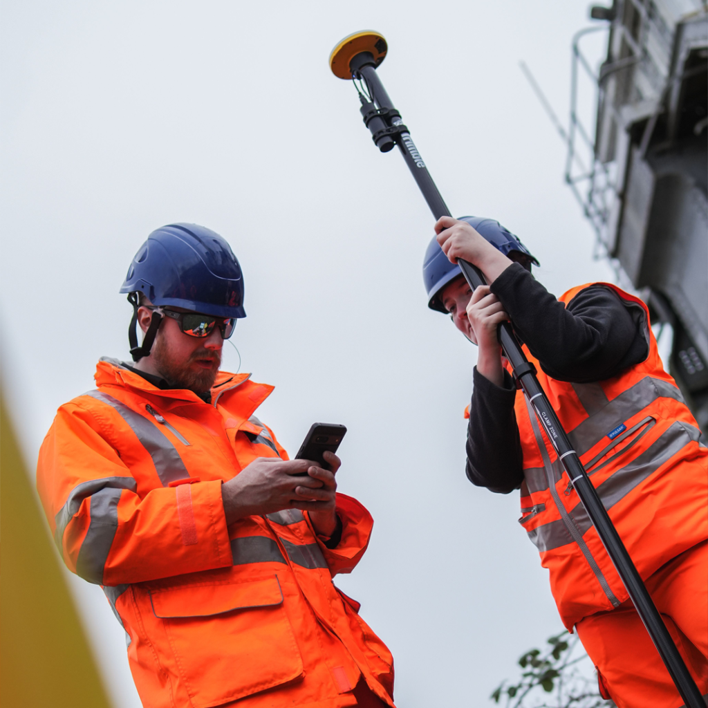 2 Matrix Advanced Surveying Employees Carrying out a Cloud Point Survey